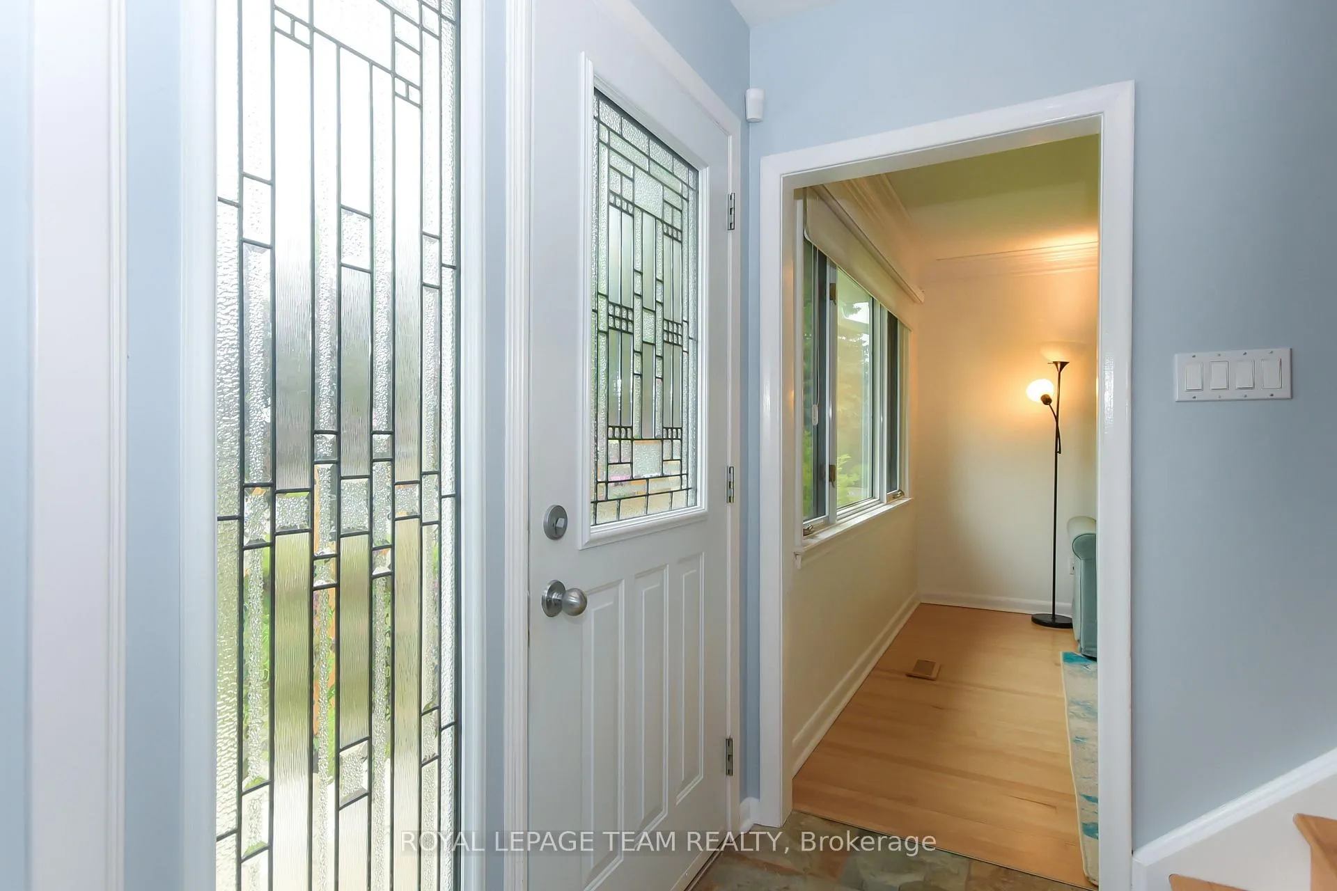 Photo 55 of 1613 Digby Street, Ottawa, Riverview Park — HOMEH