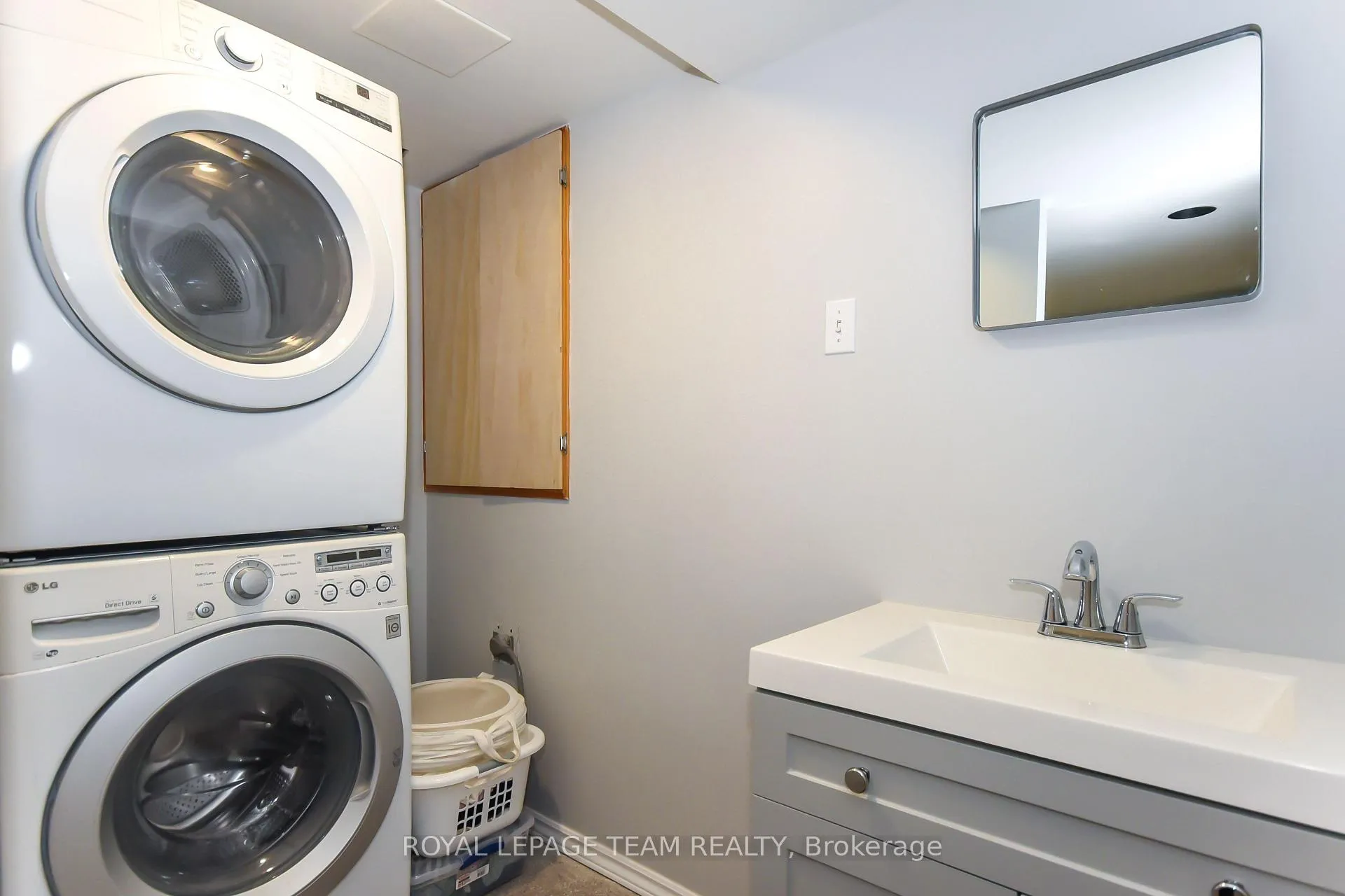 Photo 399 of 1613 Digby Street, Ottawa, Riverview Park — HOMEH
