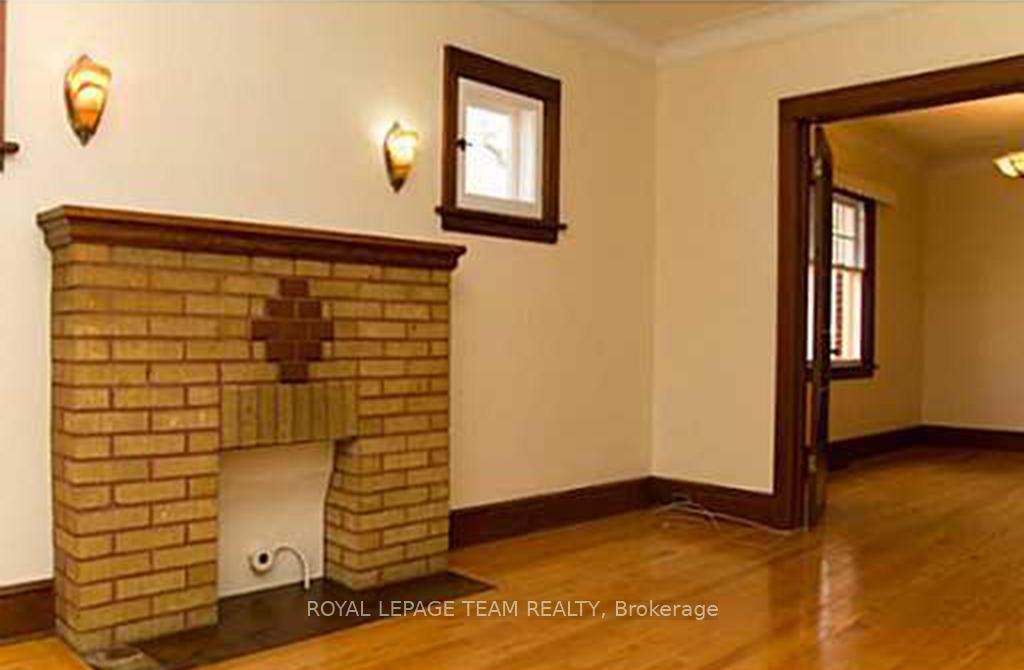 Photo 3 of 132 Faraday Street, Ottawa, Ottawa West — HOMEH