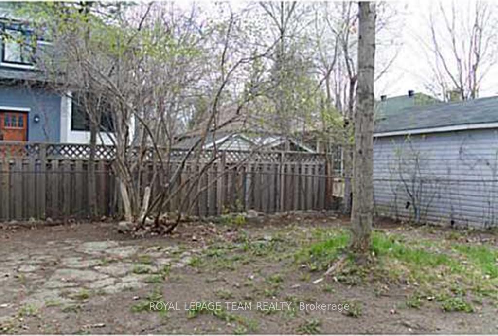 Photo 12 of 132 Faraday Street, Ottawa, Ottawa West — HOMEH