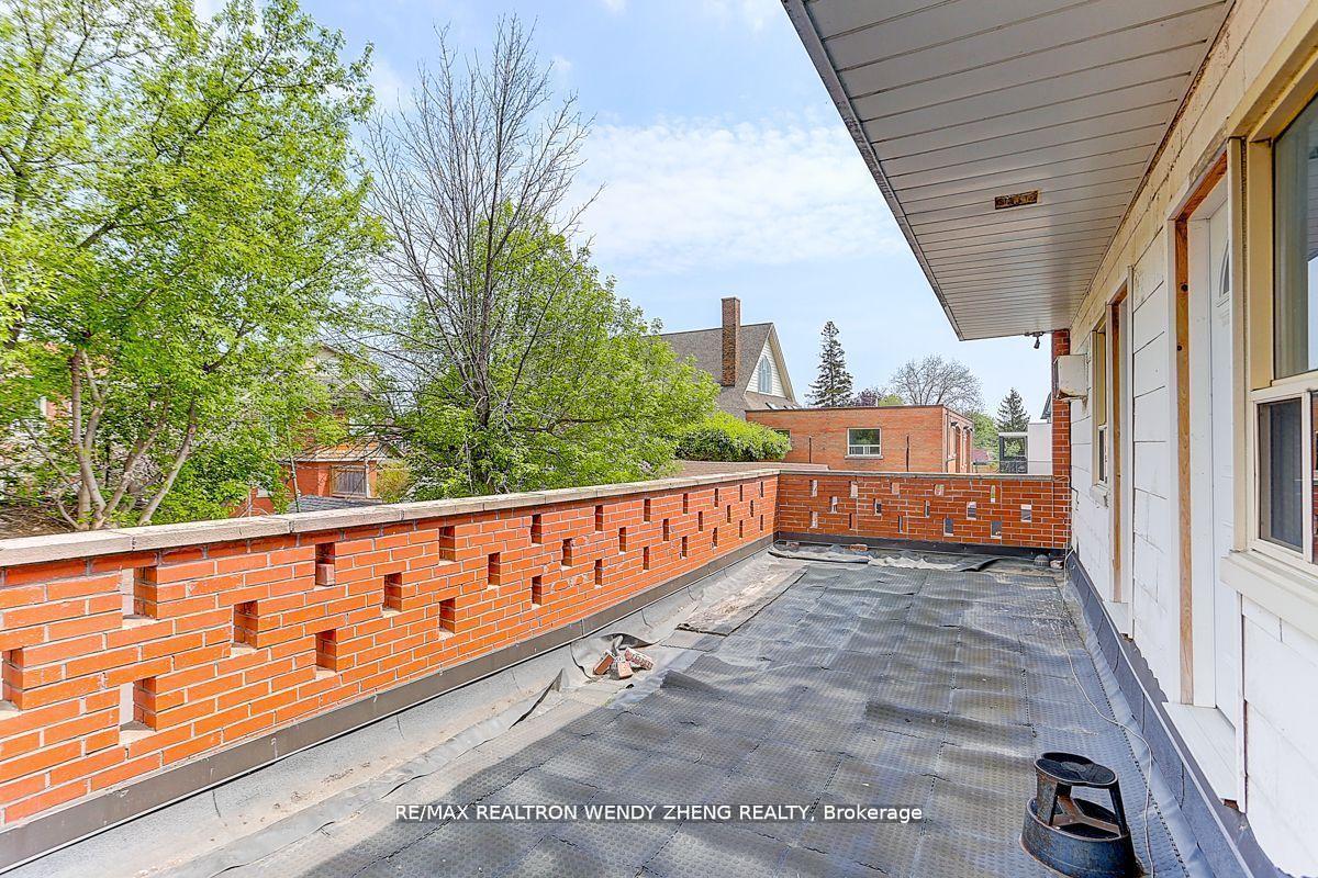 Photo 12 of 115 Tenth Street, Etobicoke, New Toronto — HOMEH