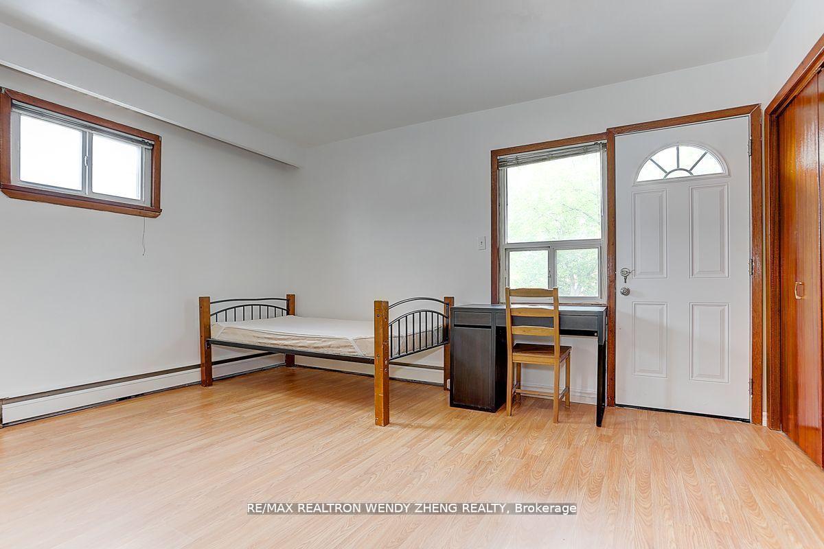 Photo 13 of 115 Tenth Street, Etobicoke, New Toronto — HOMEH