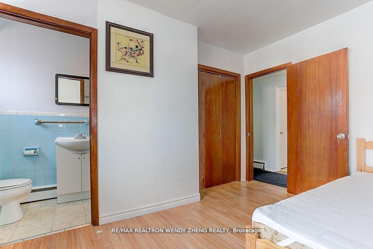 Photo 18 of 115 Tenth Street, Etobicoke, New Toronto — HOMEH