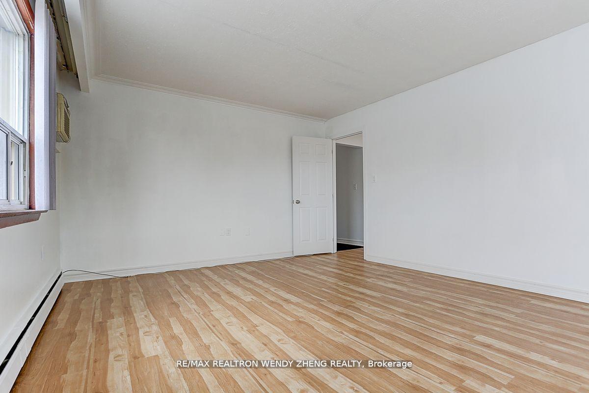 Photo 21 of 115 Tenth Street, Etobicoke, New Toronto — HOMEH