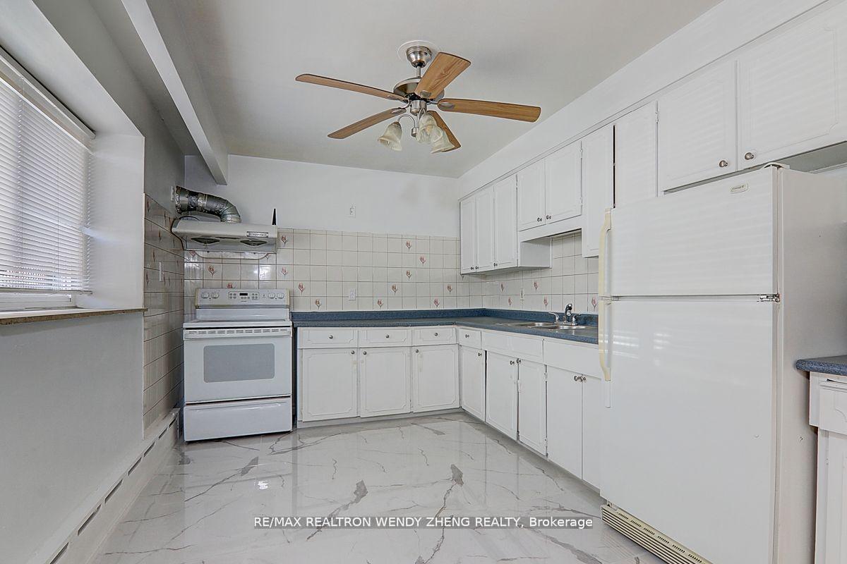 Photo 25 of 115 Tenth Street, Etobicoke, New Toronto — HOMEH