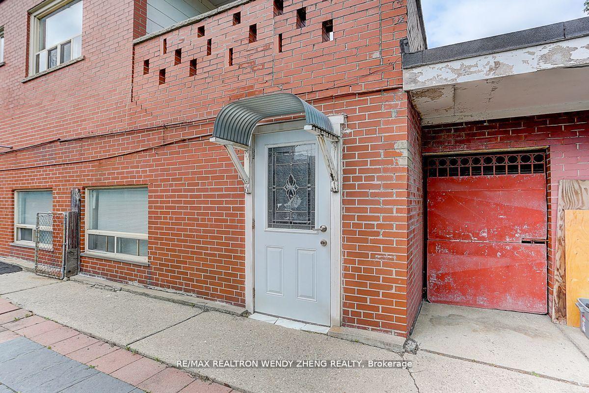 Photo 29 of 115 Tenth Street, Etobicoke, New Toronto — HOMEH