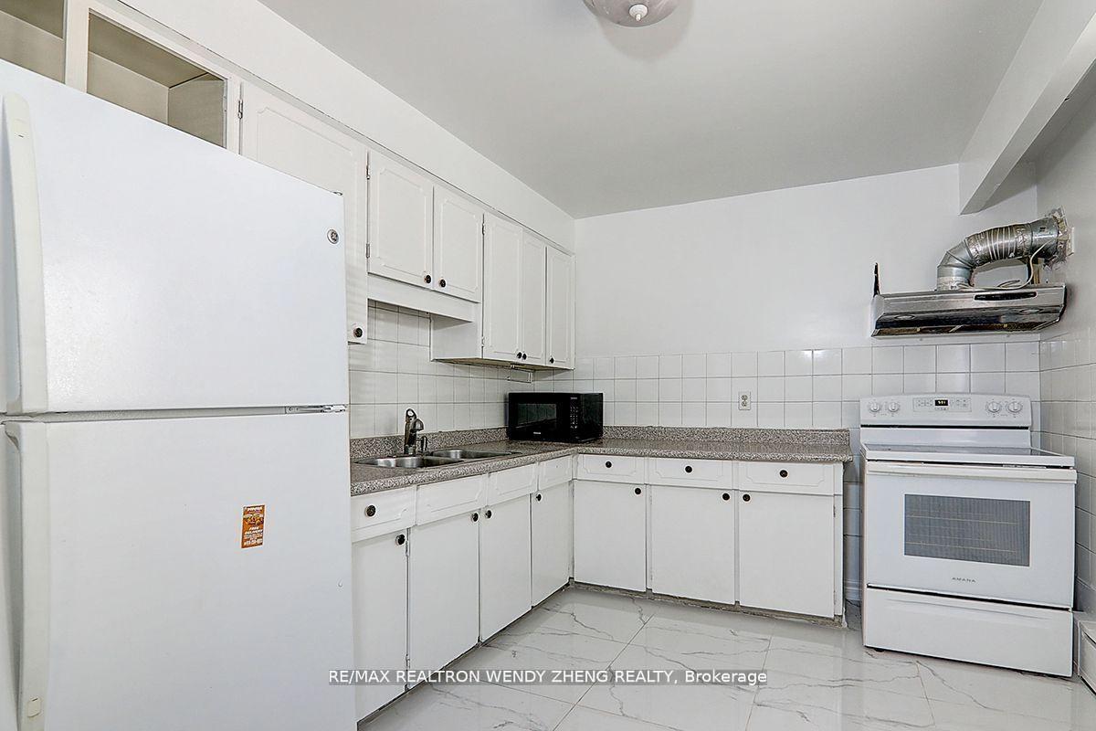 Photo 31 of 115 Tenth Street, Etobicoke, New Toronto — HOMEH