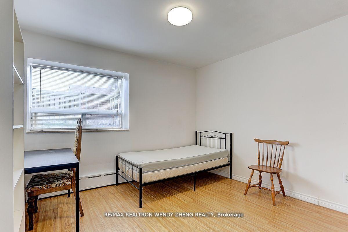 Photo 32 of 115 Tenth Street, Etobicoke, New Toronto — HOMEH