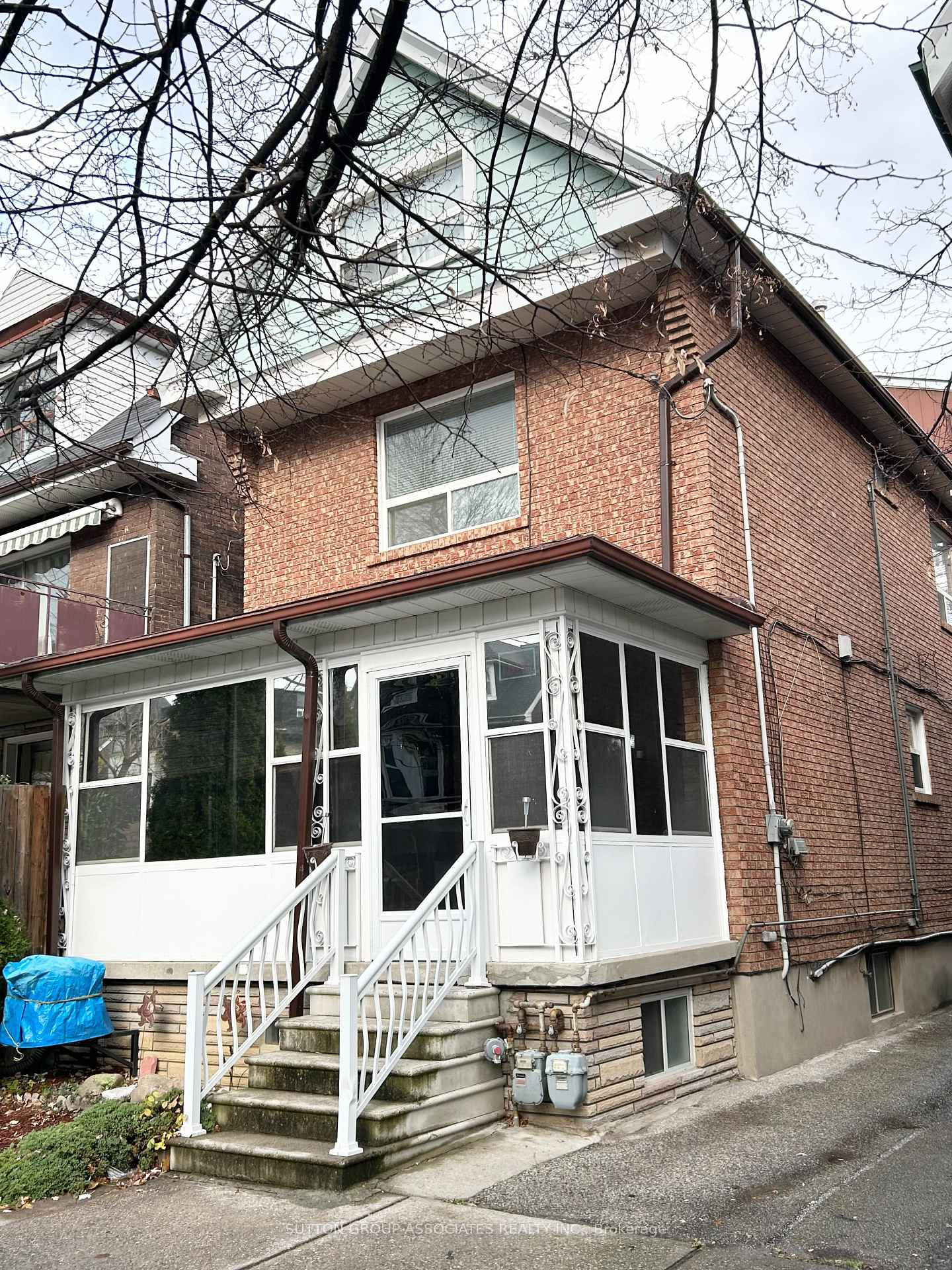 Photo 11 of Unit upper l, 21 Delaware Avenue, Toronto, Palmerston-Little Italy — HOMEH