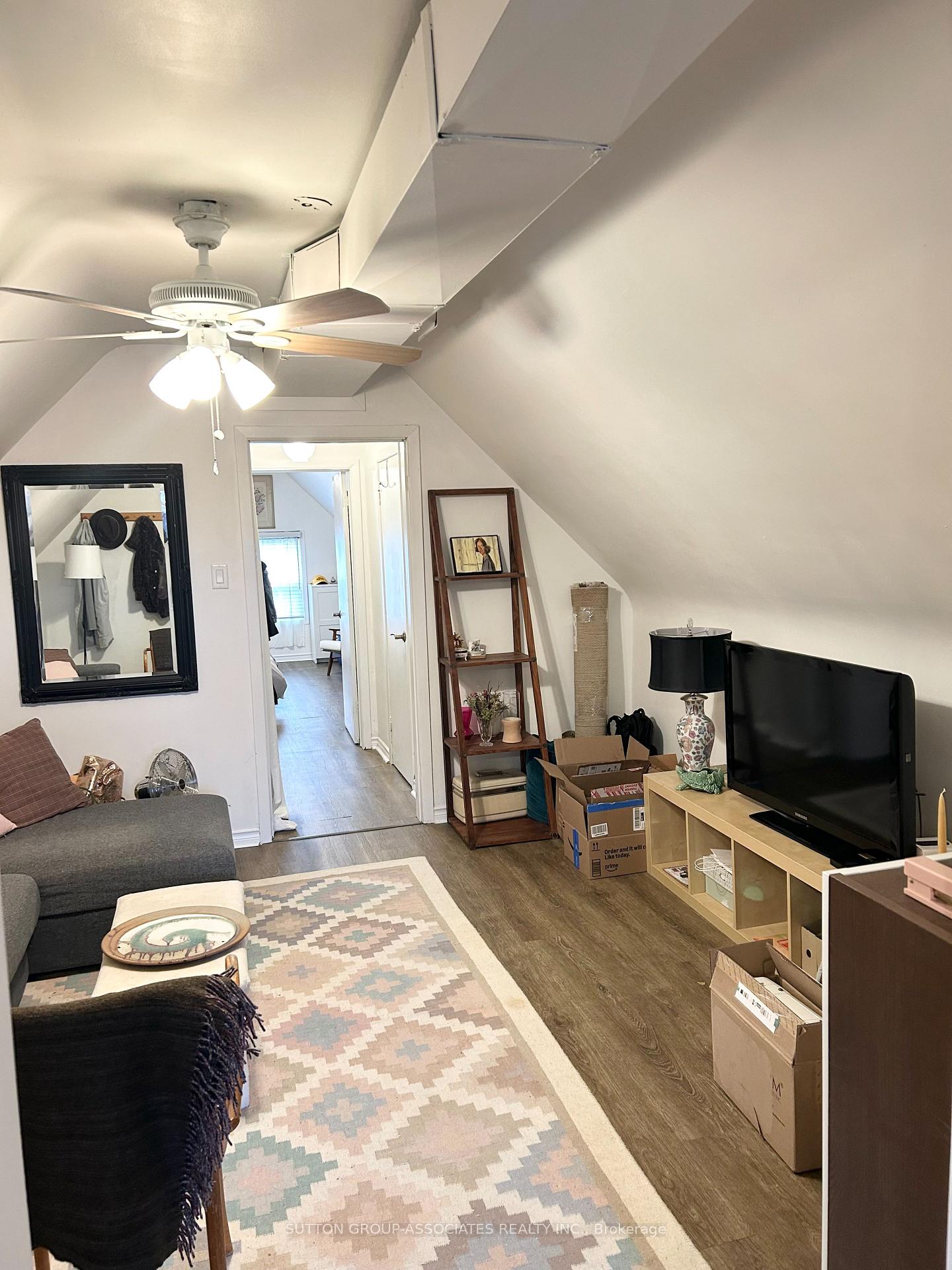 Photo 21 of Unit upper l, 21 Delaware Avenue, Toronto, Palmerston-Little Italy — HOMEH