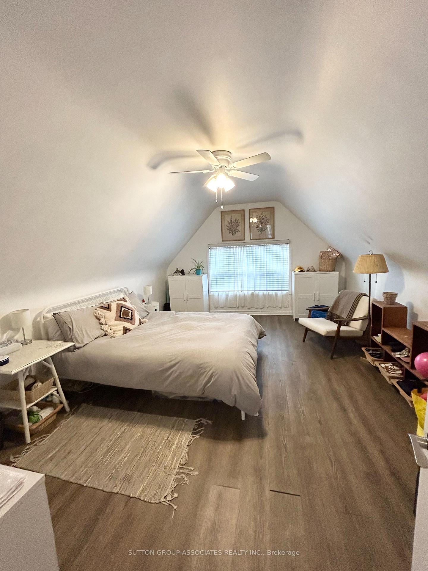 Photo 12 of Unit upper l, 21 Delaware Avenue, Toronto, Palmerston-Little Italy — HOMEH