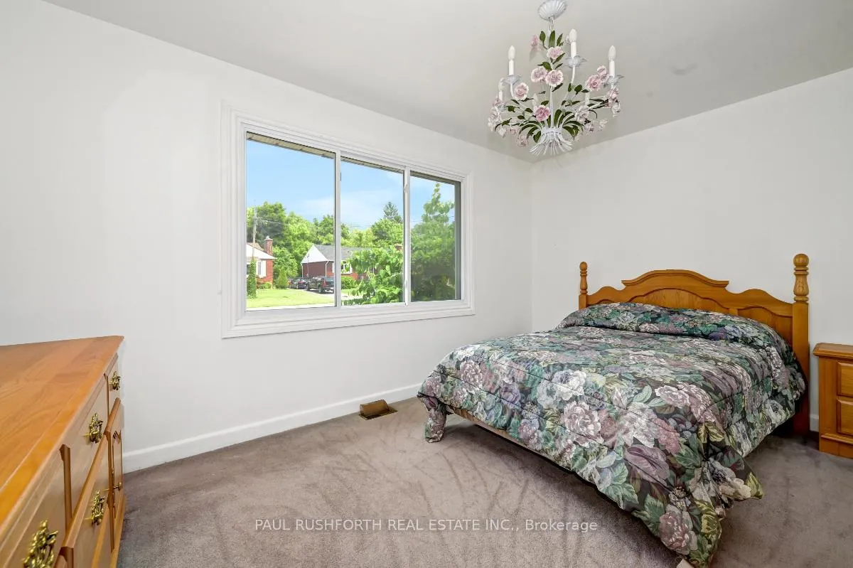 Photo 32 of 20 Mowat Street, Ottawa, Cardinal Heights — HOMEH