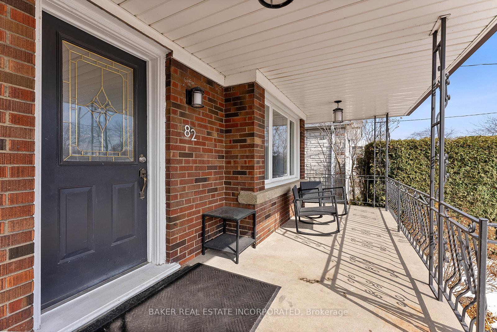 Photo 3 of 82 Vanevery Street, Etobicoke, Mimico — HOMEH