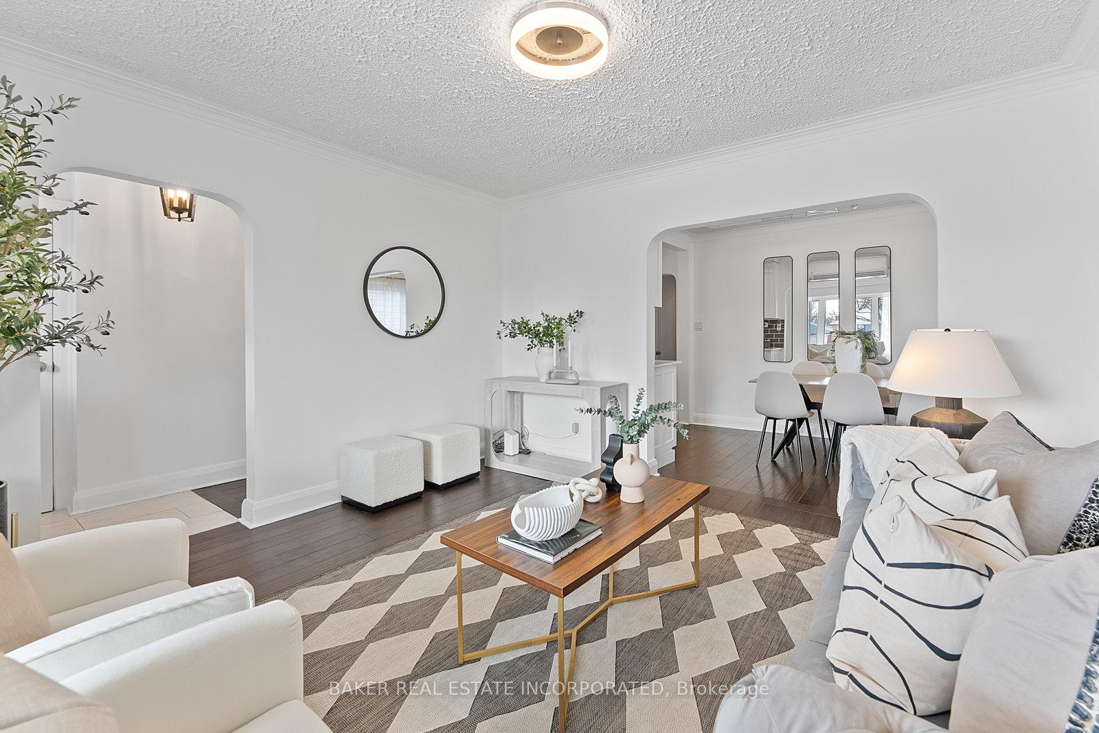Photo 13 of 82 Vanevery Street, Etobicoke, Mimico — HOMEH