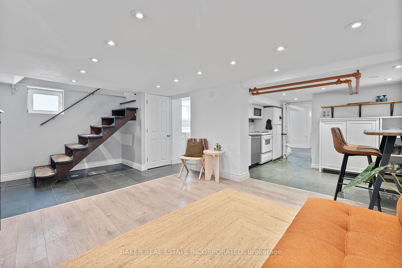 Photo 29 of 82 Vanevery Street, Etobicoke, Mimico — HOMEH
