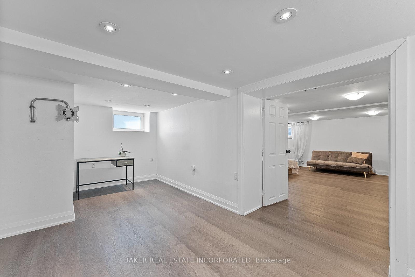 Photo 32 of 82 Vanevery Street, Etobicoke, Mimico — HOMEH