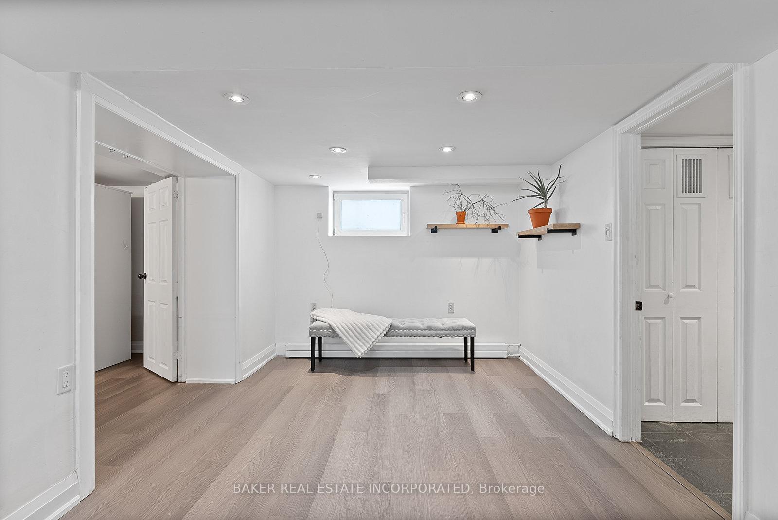 Photo 33 of 82 Vanevery Street, Etobicoke, Mimico — HOMEH