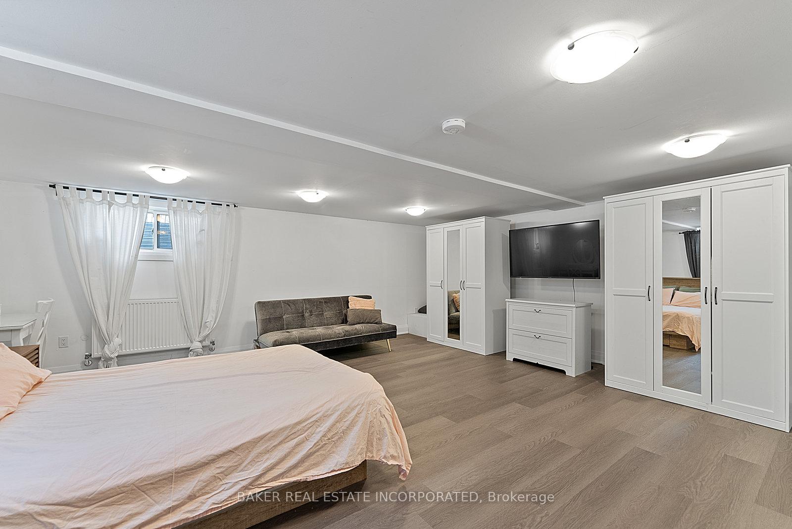 Photo 36 of 82 Vanevery Street, Etobicoke, Mimico — HOMEH