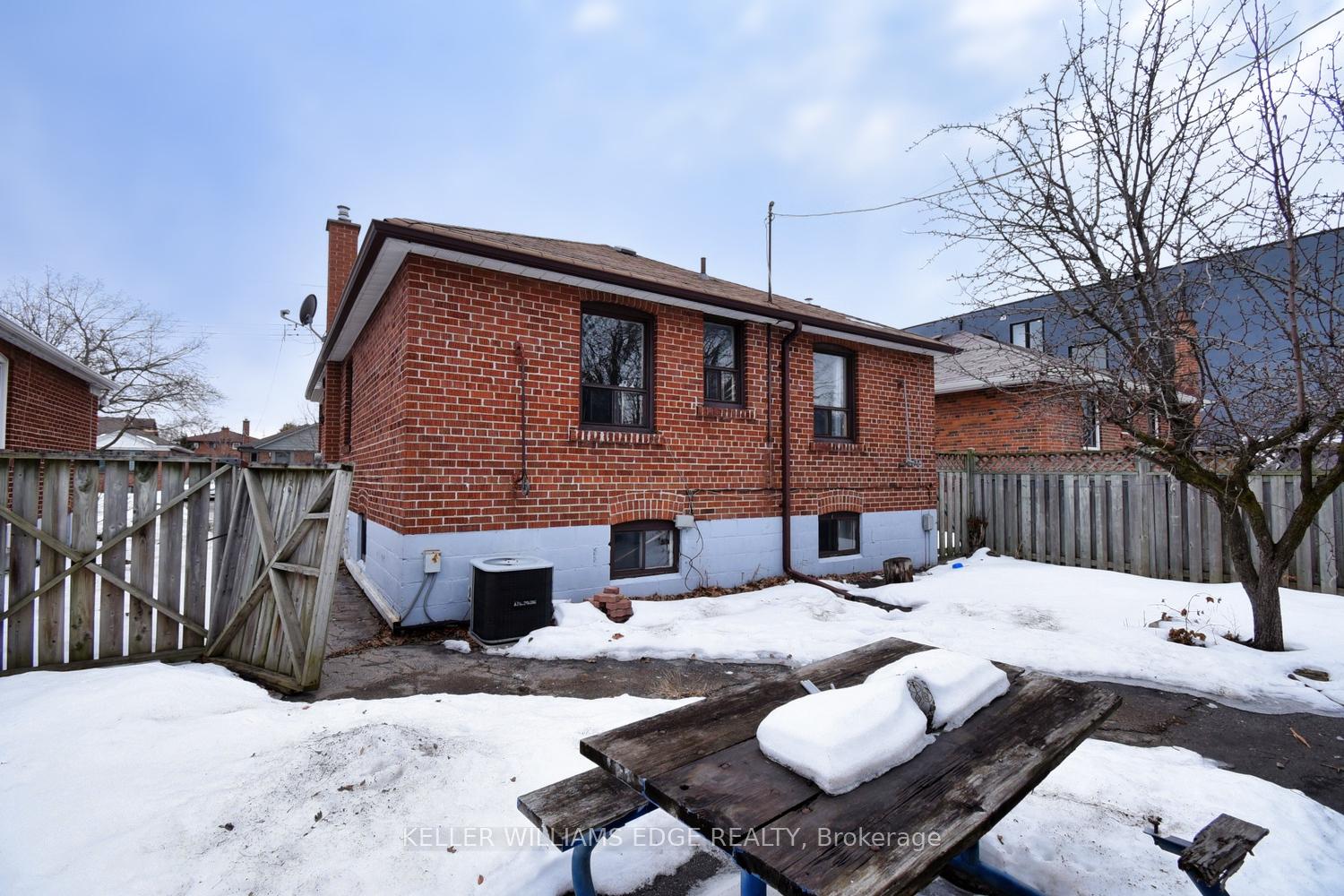 Photo 28 of 89 North Carson Street, Etobicoke, Alderwood — HOMEH