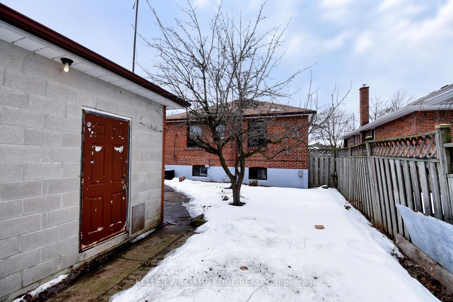 Photo 29 of 89 North Carson Street, Etobicoke, Alderwood — HOMEH