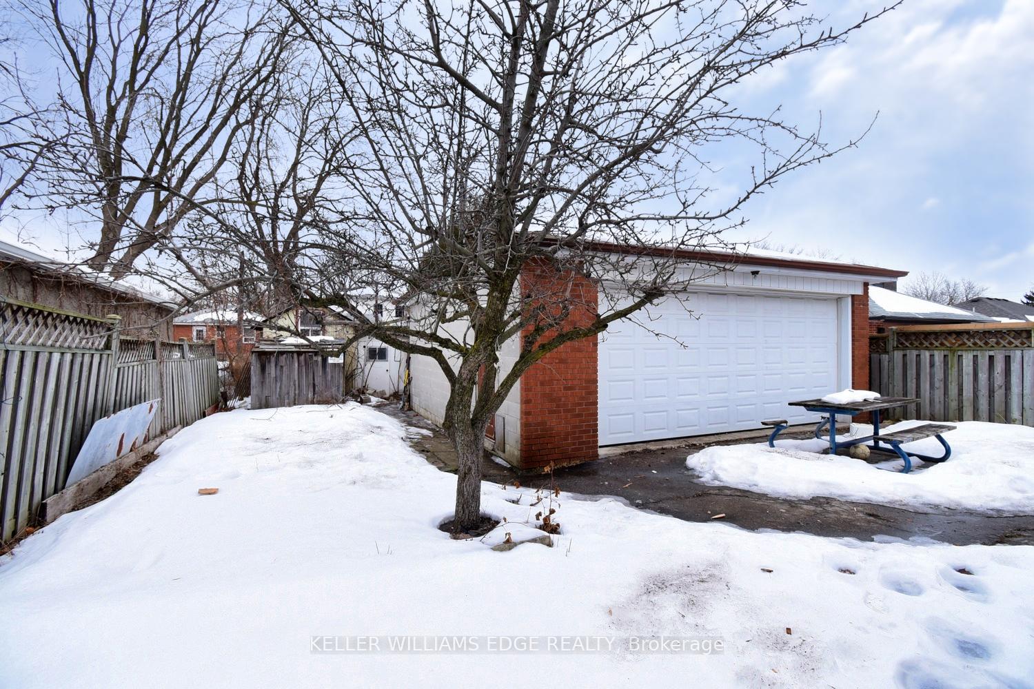 Photo 30 of 89 North Carson Street, Etobicoke, Alderwood — HOMEH