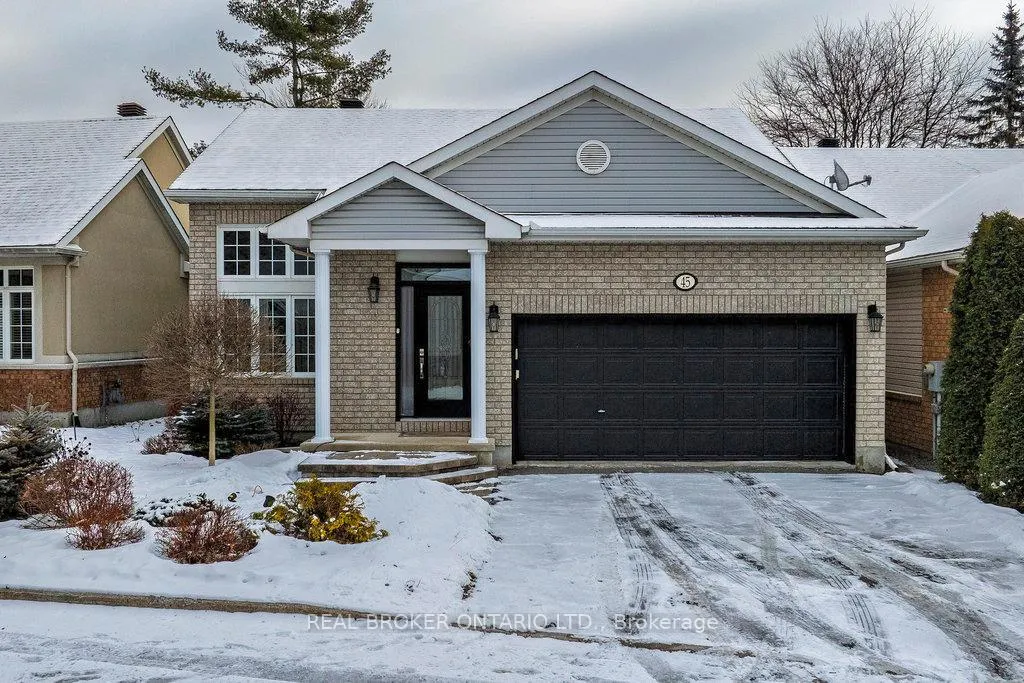 Photo 3 of 45 Paxton Lane, Ottawa, Blackburn Hamlet — HOMEH