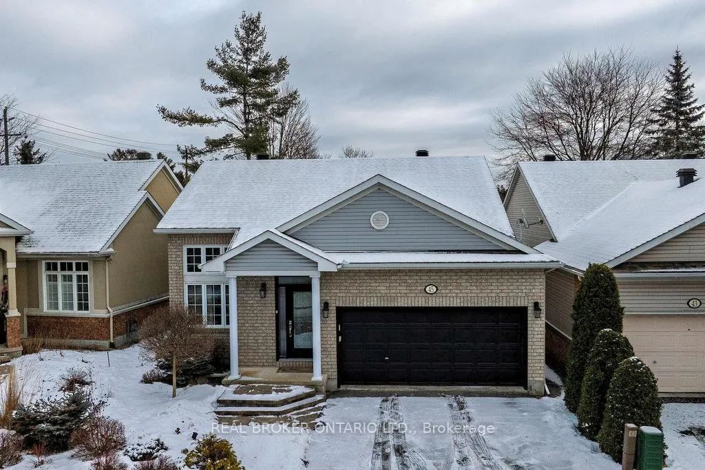 Photo 10 of 45 Paxton Lane, Ottawa, Blackburn Hamlet — HOMEH