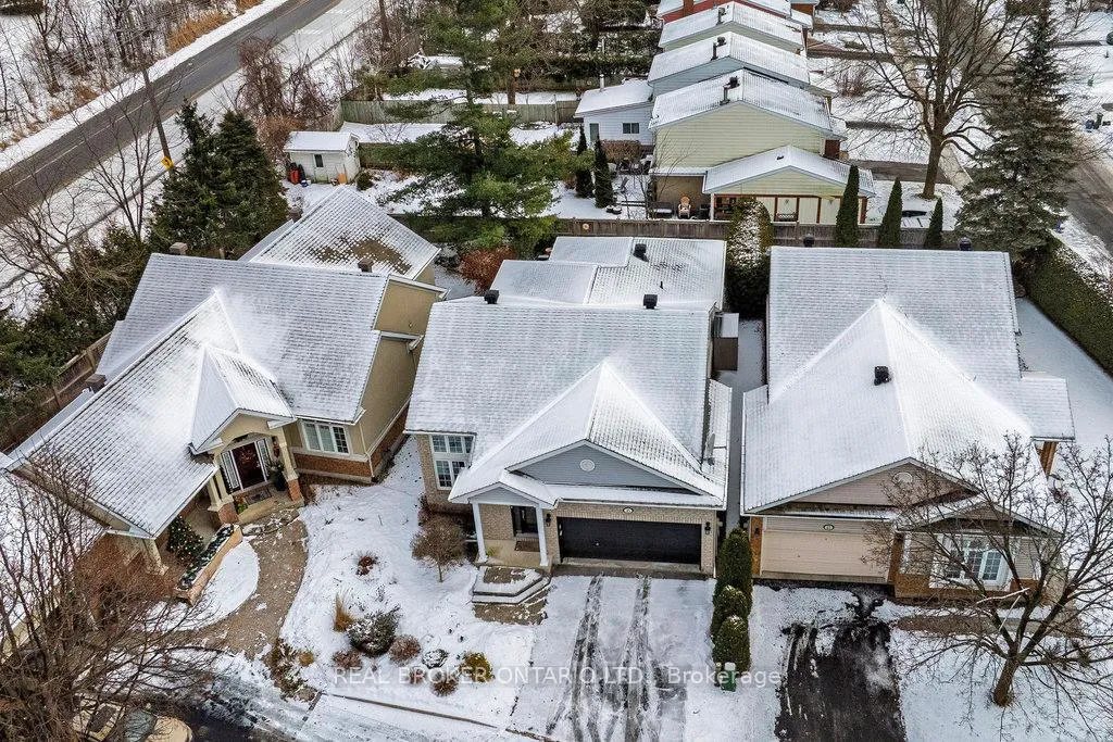 Photo 15 of 45 Paxton Lane, Ottawa, Blackburn Hamlet — HOMEH