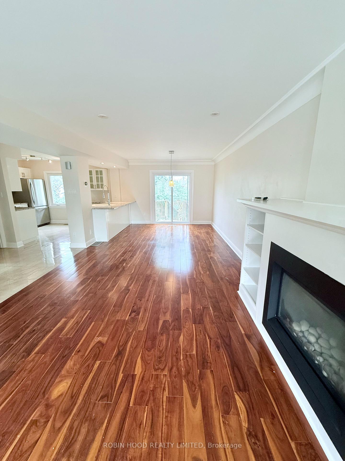 Photo 3 of 299 Oakdale Avenue, Ottawa, Ottawa West — HOMEH