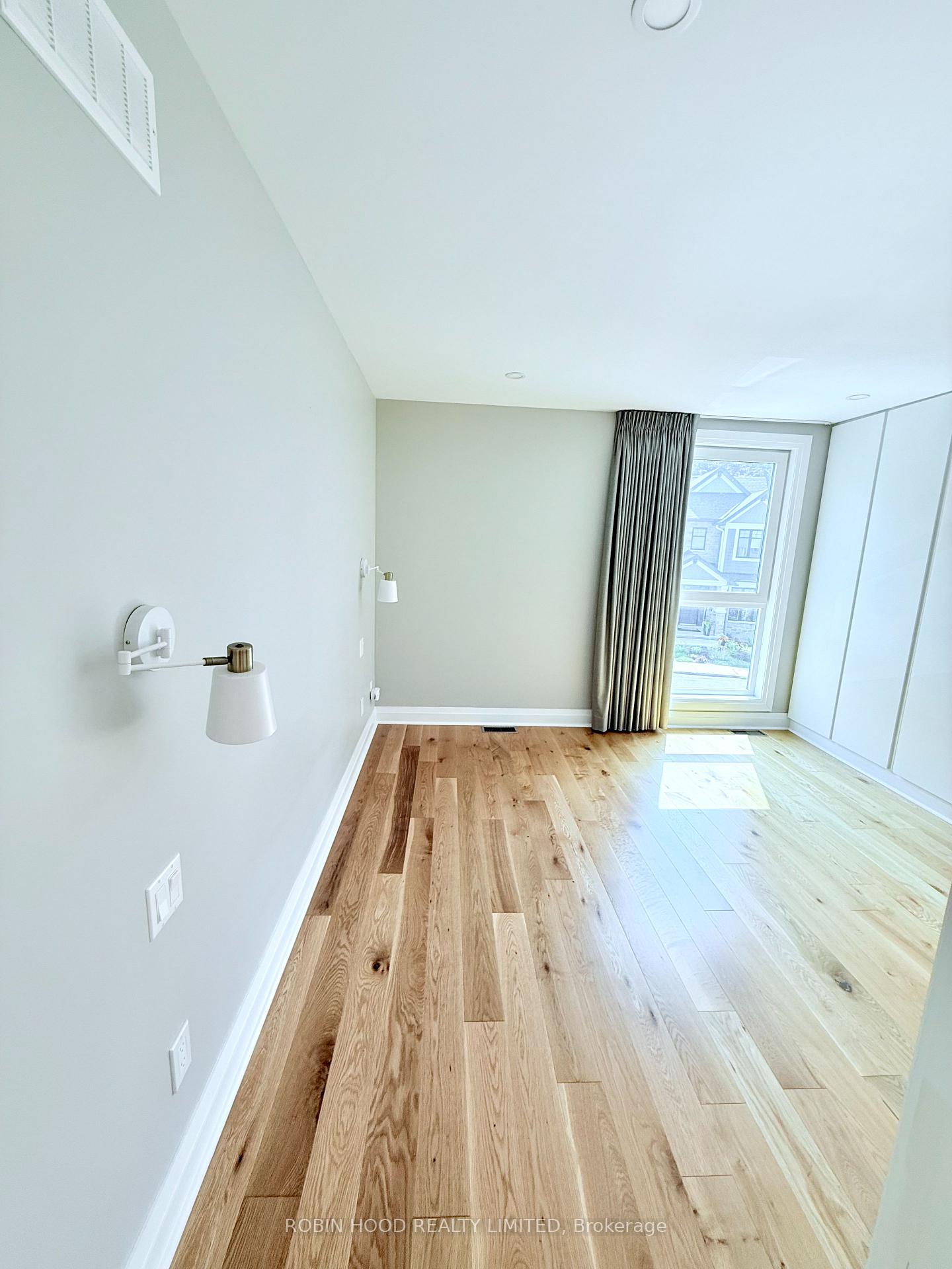 Photo 11 of 299 Oakdale Avenue, Ottawa, Ottawa West — HOMEH