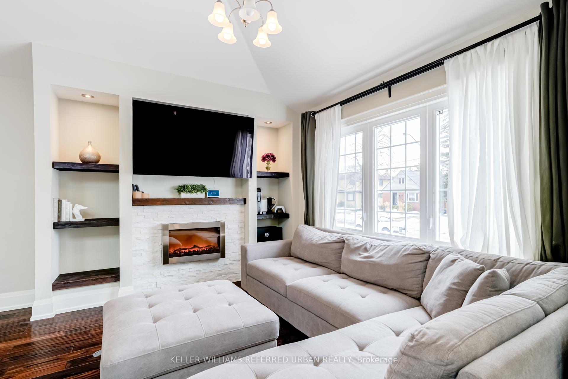 Photo 15 of 251 Sheldon Avenue, Etobicoke, Alderwood — HOMEH