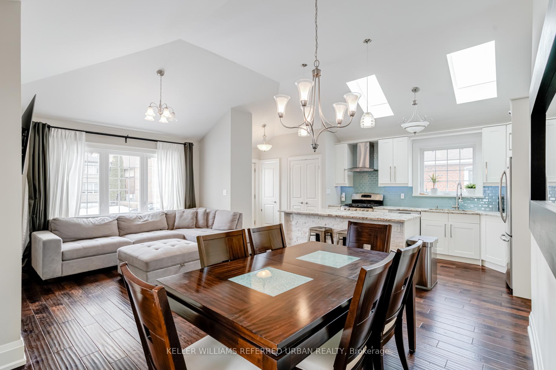 Photo 18 of 251 Sheldon Avenue, Etobicoke, Alderwood — HOMEH