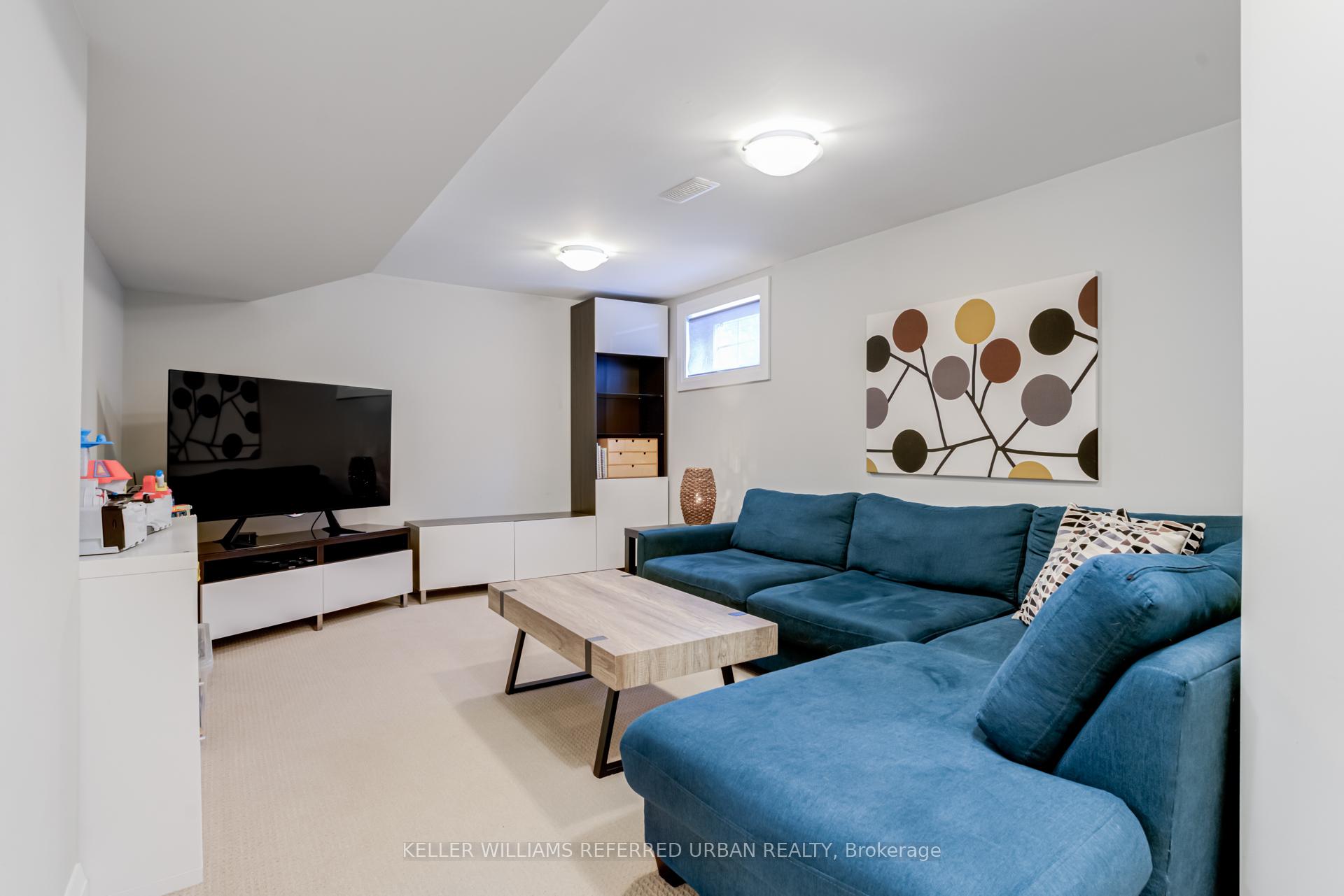 Photo 26 of 251 Sheldon Avenue, Etobicoke, Alderwood — HOMEH