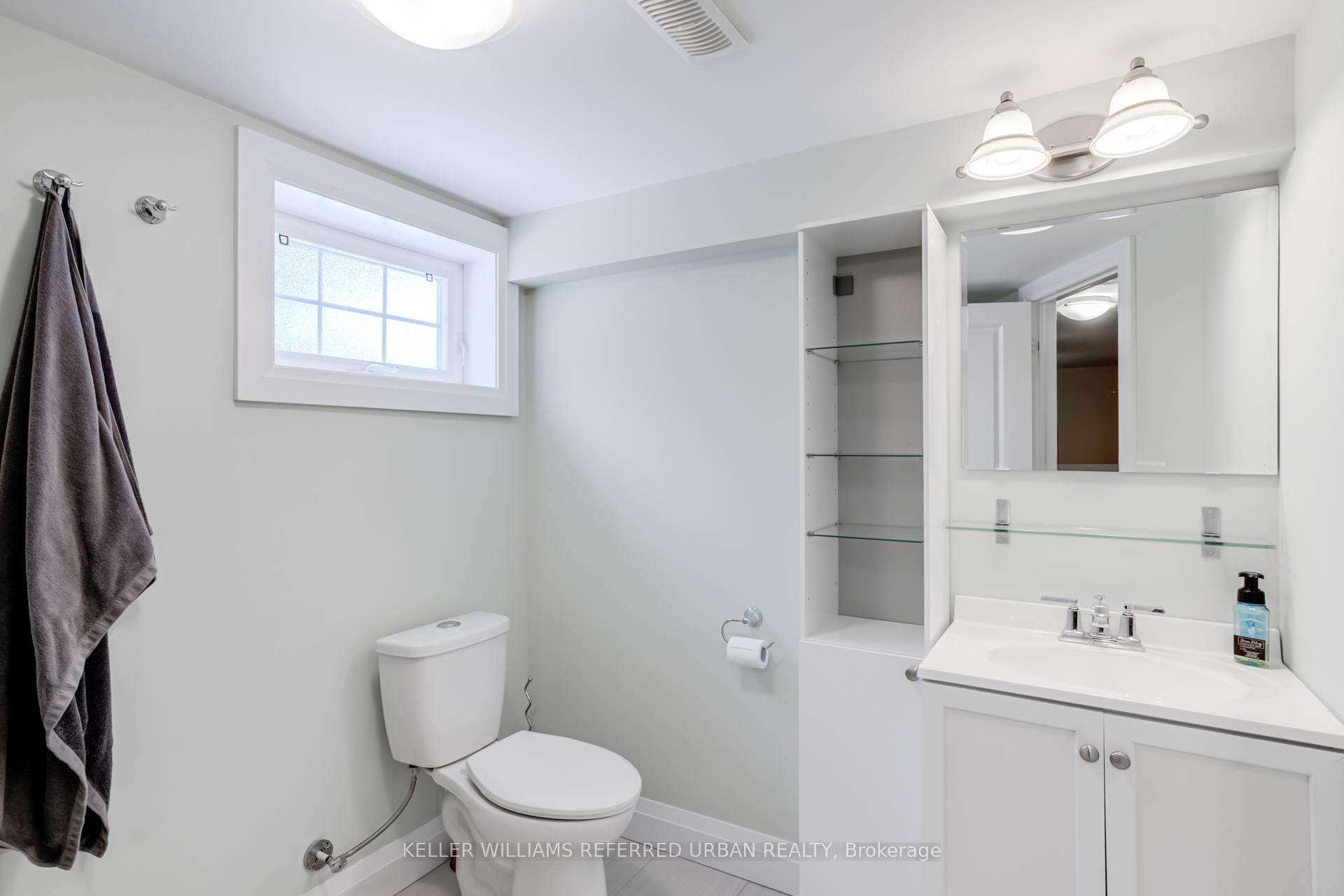 Photo 28 of 251 Sheldon Avenue, Etobicoke, Alderwood — HOMEH