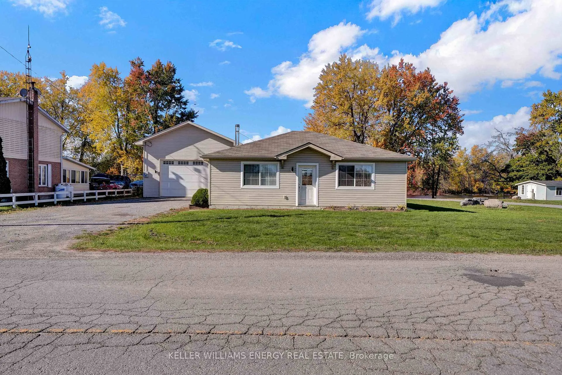 Photo 2 of 141 Stoco Road, Tweed, Hungerford (Twp) — HOMEH