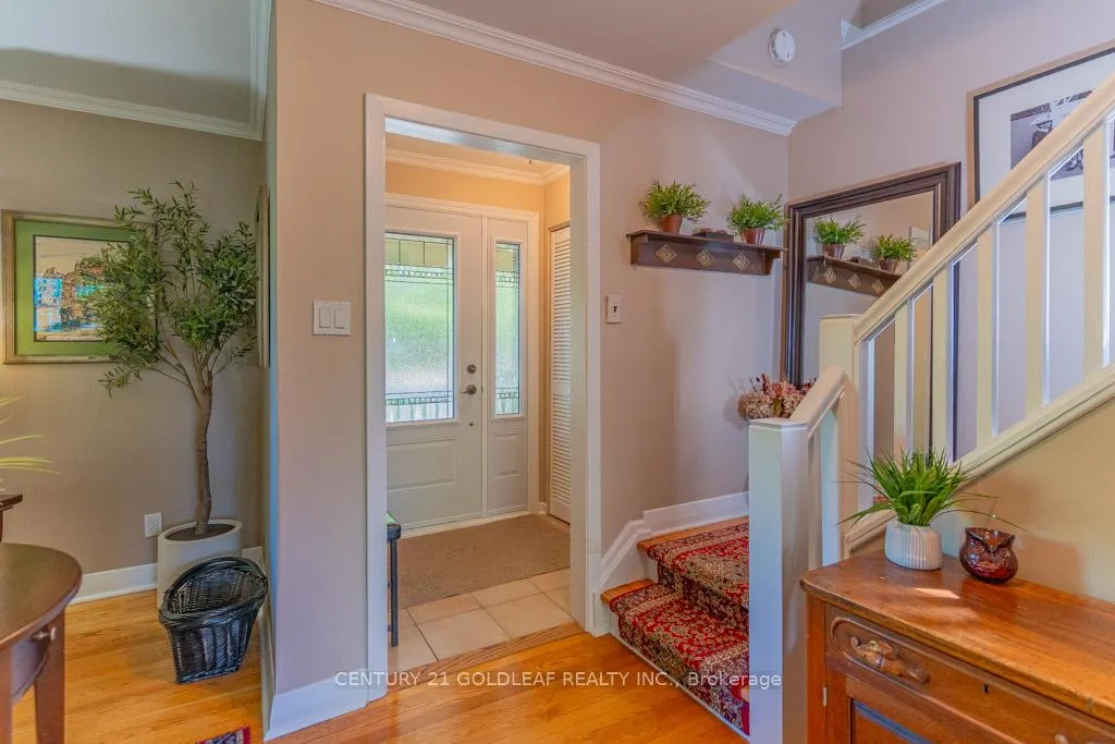 Photo 10 of 1536 Caton Street, Ottawa, Alta Vista/Faircrest Heights — HOMEH