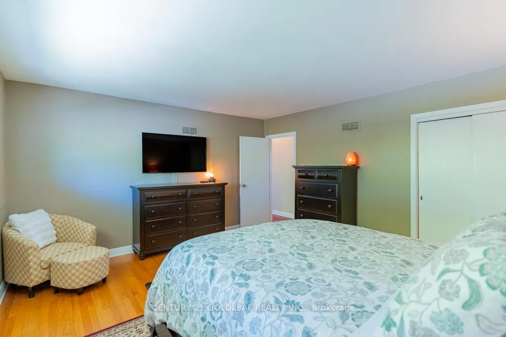 Photo 70 of 1536 Caton Street, Ottawa, Alta Vista/Faircrest Heights — HOMEH