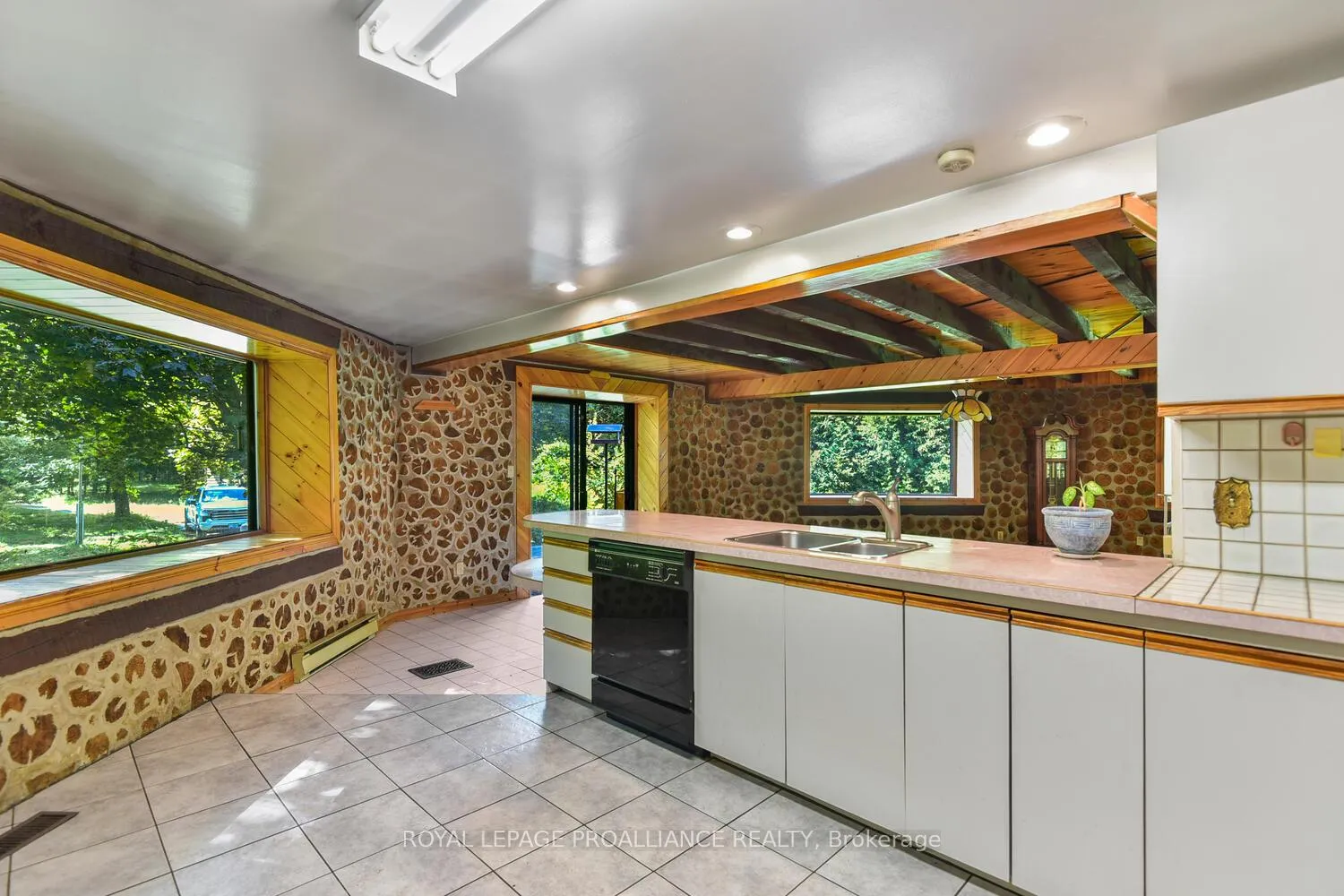 Photo 32 of 4825 Mccully Road, Augusta, Augusta Twp — HOMEH