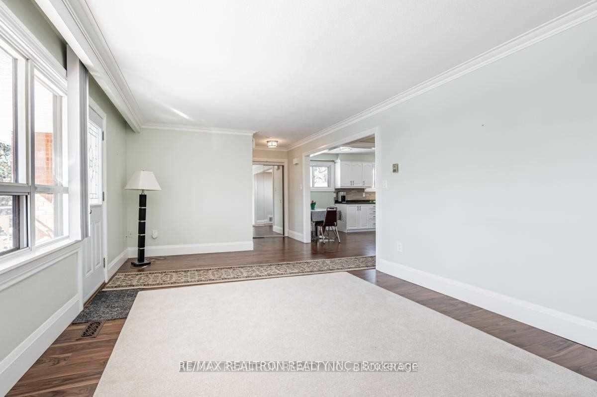 Photo 20 of 33 Long Branch Avenue, Etobicoke, Long Branch — HOMEH