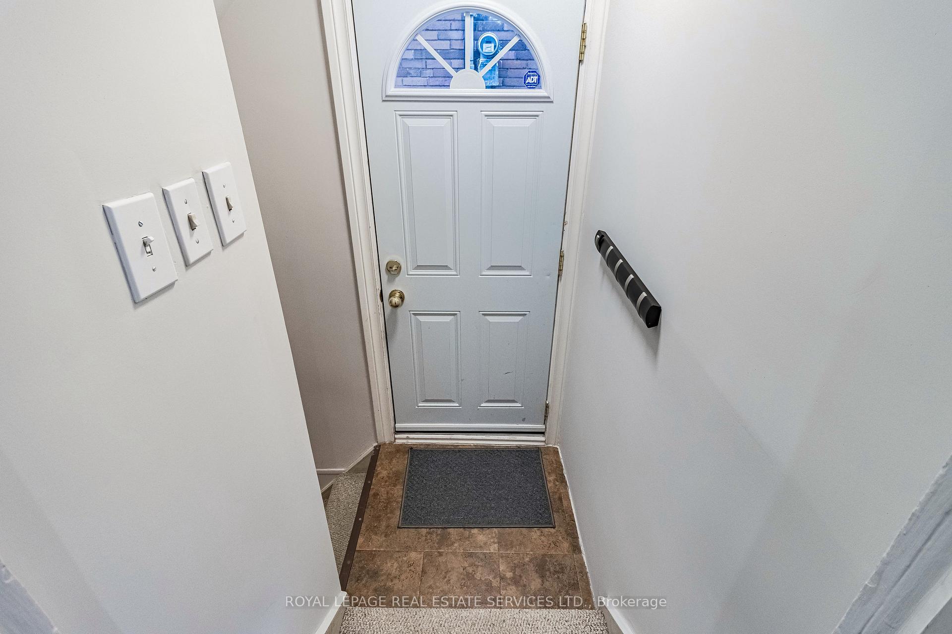 Photo 27 of 60 Third Street, Etobicoke, New Toronto — HOMEH