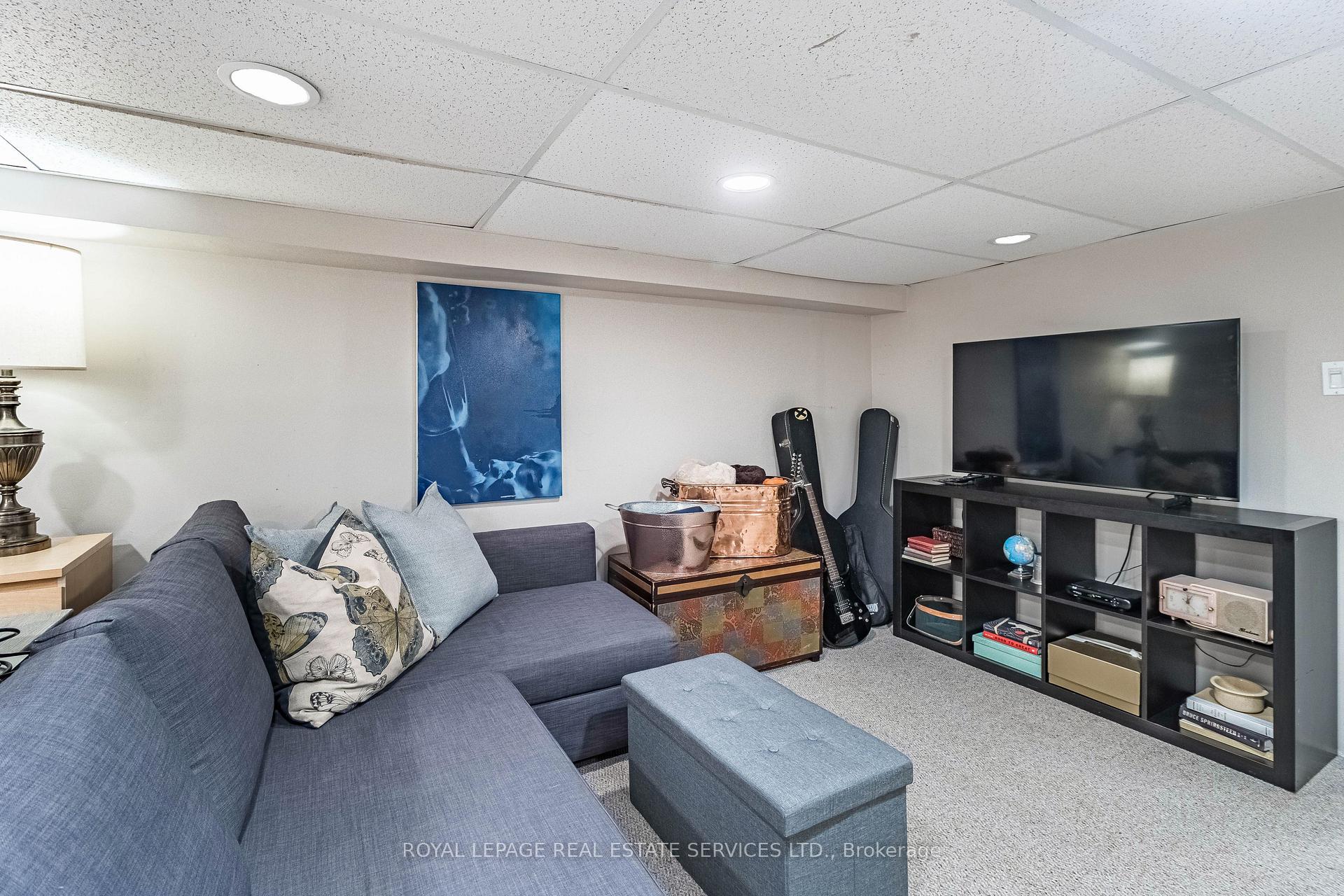 Photo 29 of 60 Third Street, Etobicoke, New Toronto — HOMEH