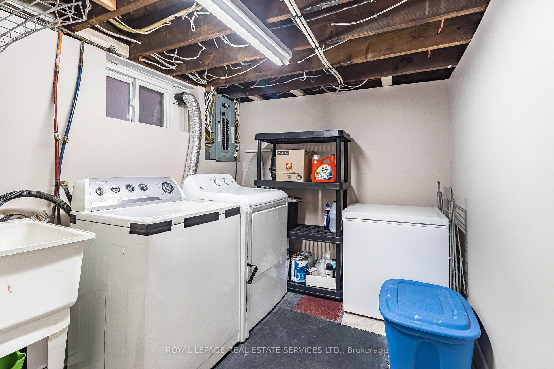 Photo 32 of 60 Third Street, Etobicoke, New Toronto — HOMEH