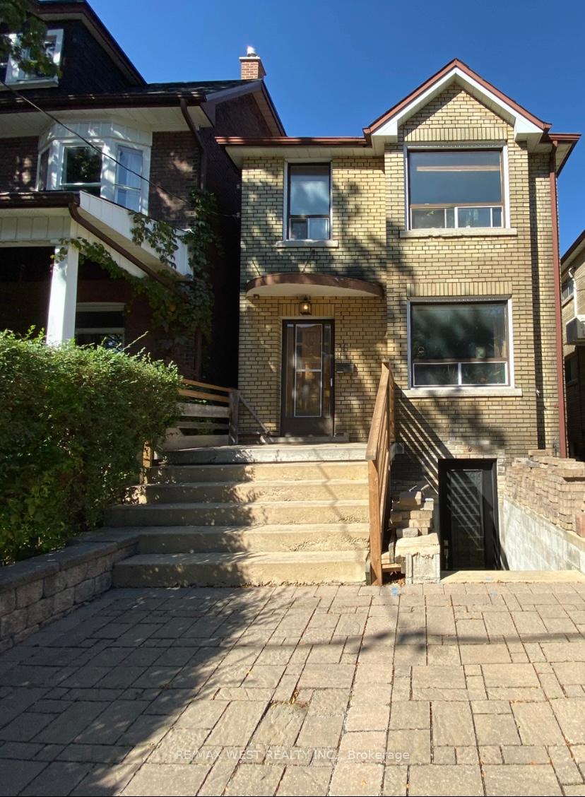 Front of Unit Main, 36 Churchill Avenue