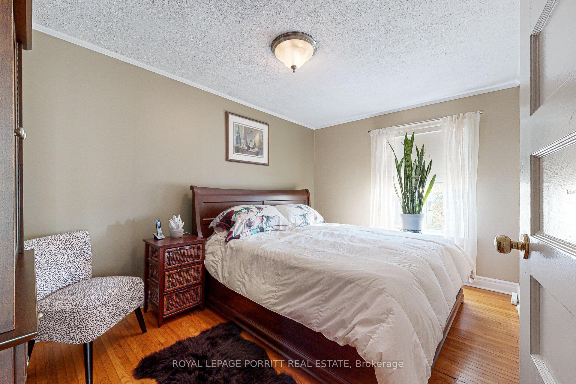 Photo 24 of 112 Fifth Street, Etobicoke, New Toronto — HOMEH