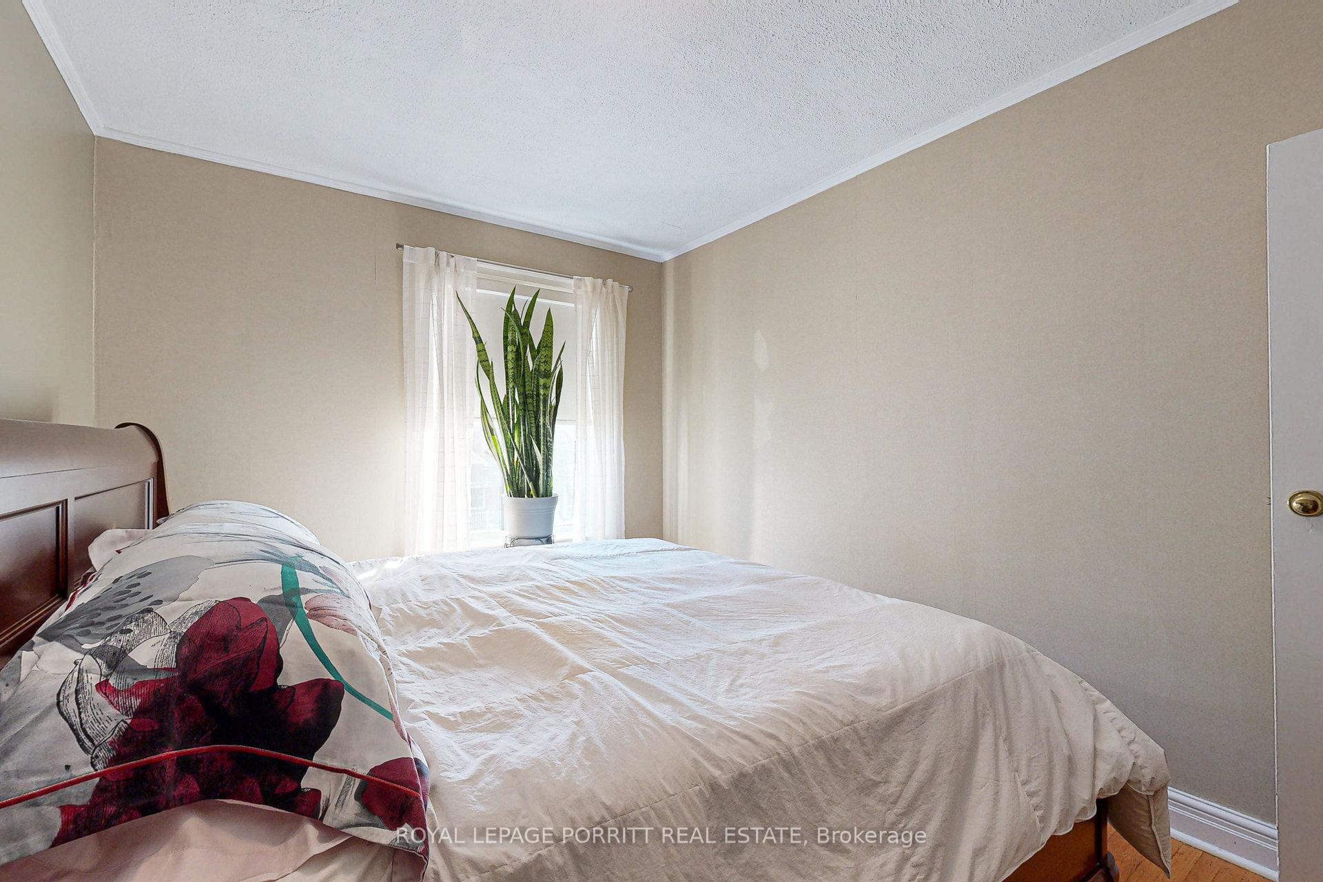 Photo 26 of 112 Fifth Street, Etobicoke, New Toronto — HOMEH