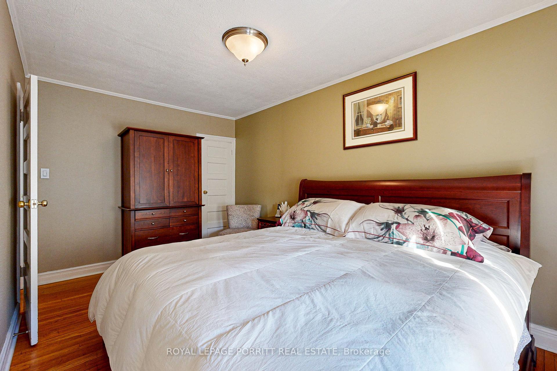 Photo 27 of 112 Fifth Street, Etobicoke, New Toronto — HOMEH