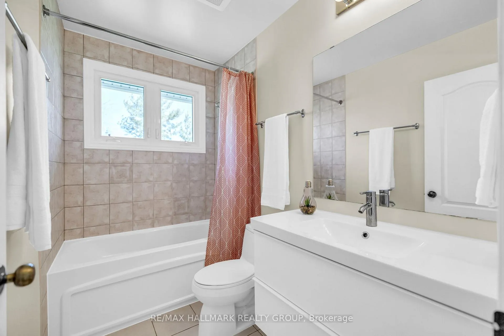 Photo 19 of 2163 Fillmore Crescent, Ottawa, Beacon Hill North — HOMEH
