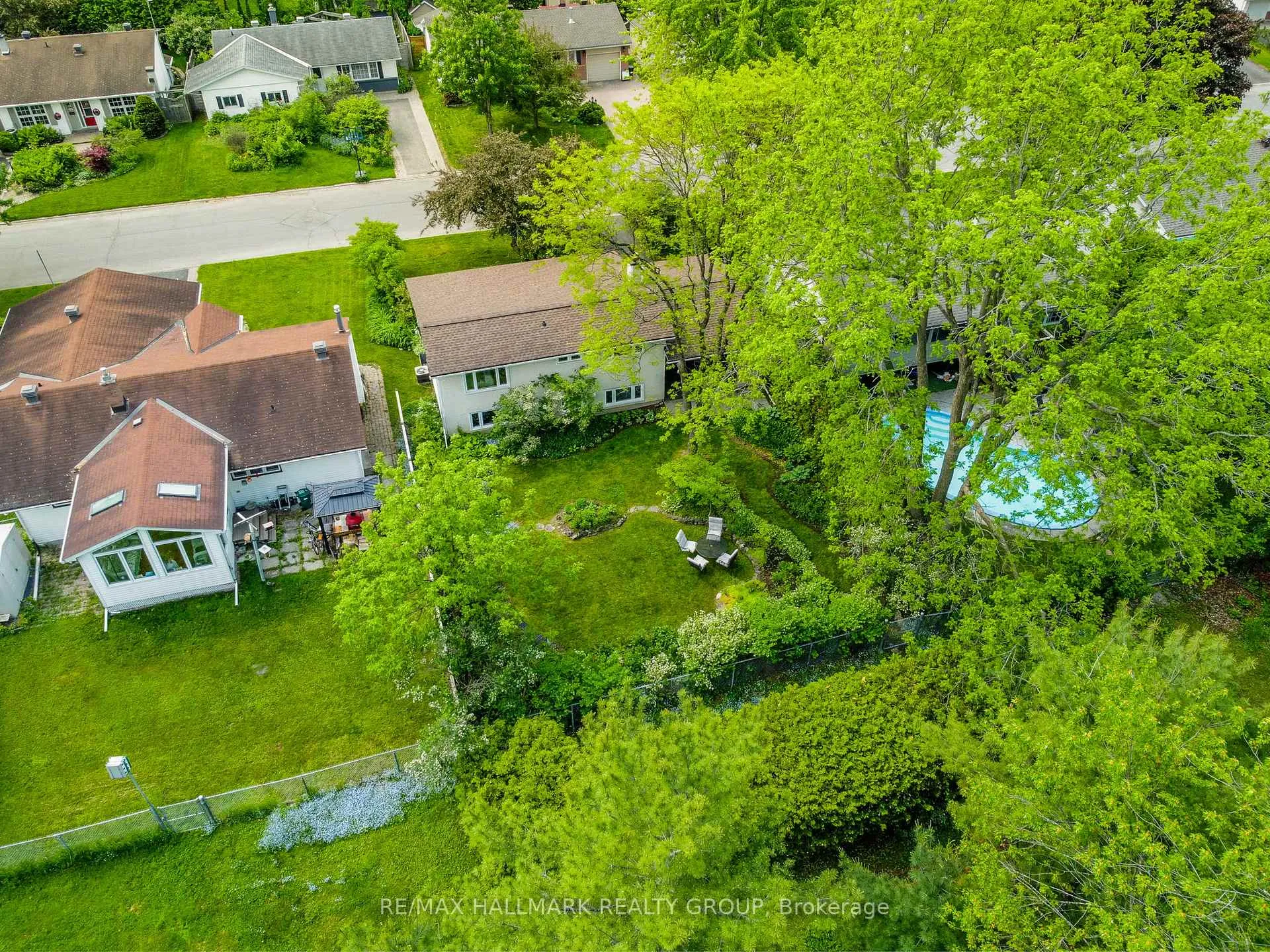 Photo 31 of 2163 Fillmore Crescent, Ottawa, Beacon Hill North — HOMEH