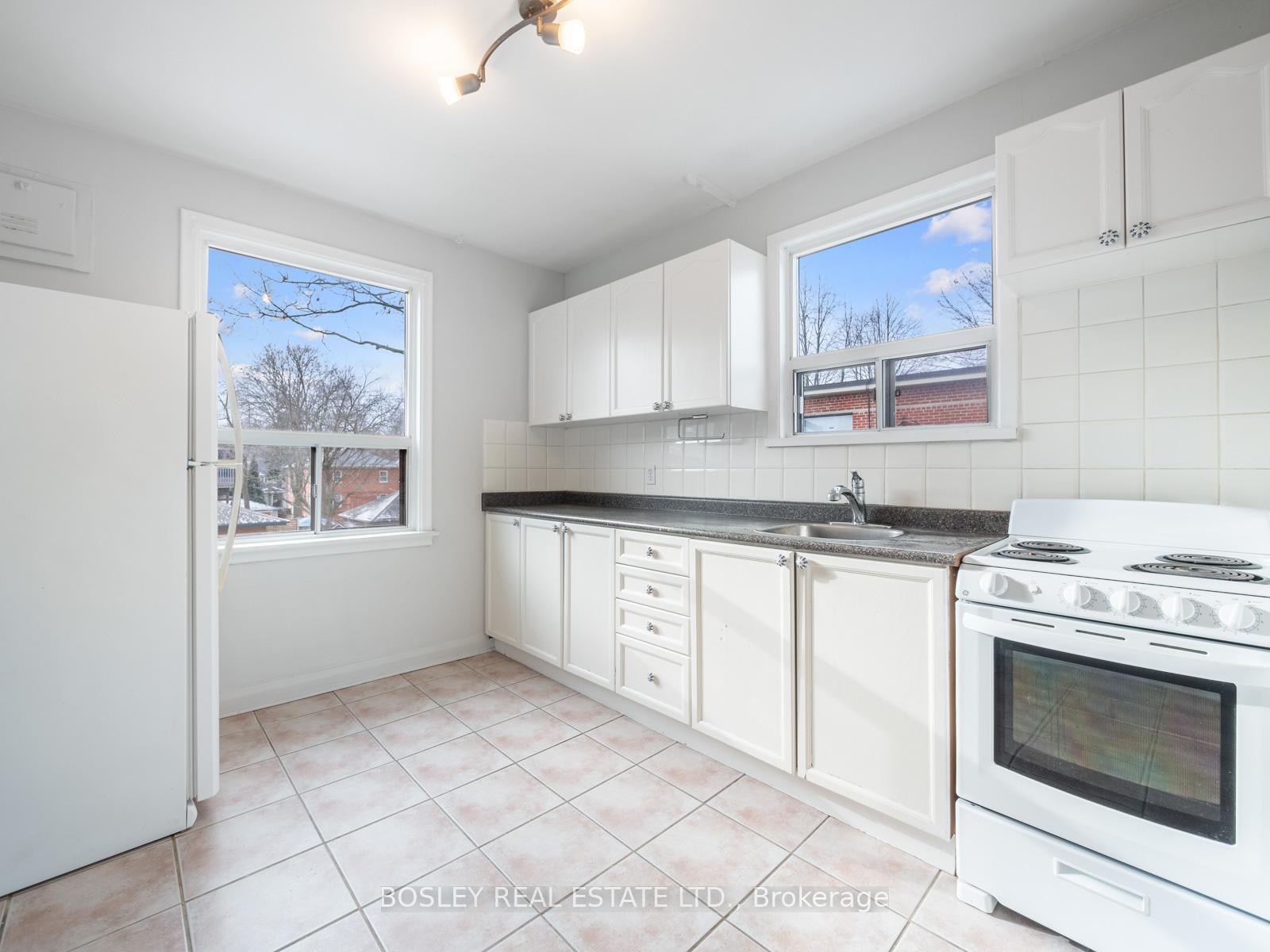Photo 11 of Unit 6, 41 Marina Avenue, Etobicoke, Long Branch — HOMEH