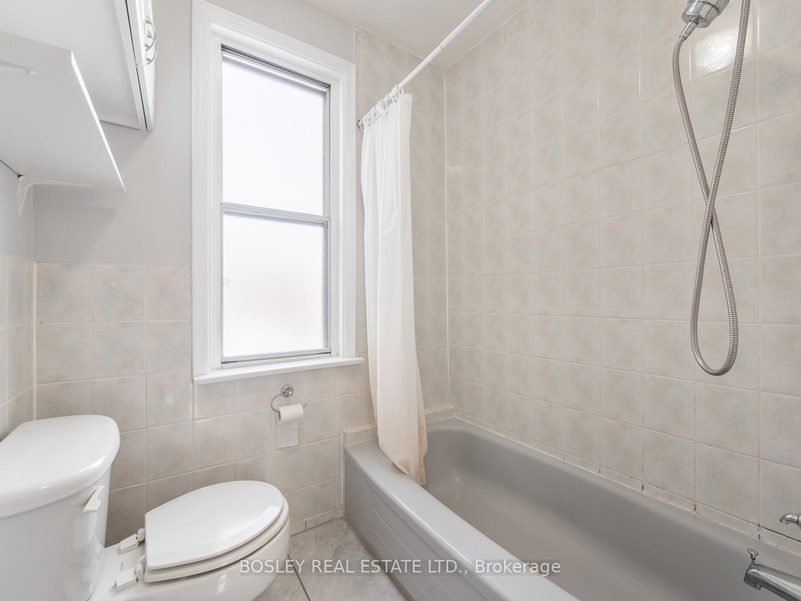 Photo 18 of Unit 6, 41 Marina Avenue, Etobicoke, Long Branch — HOMEH